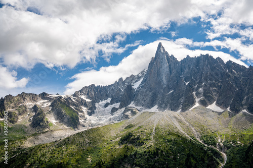 Vistas del Mont Blanc y las agujas de Midi en Francia