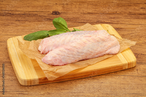 Raw turkey wings for cooking