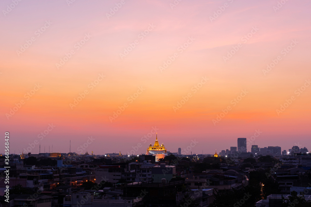 Fototapeta premium Wat Saket, The Golden Mount Temple, Bangkok, Thailand.
