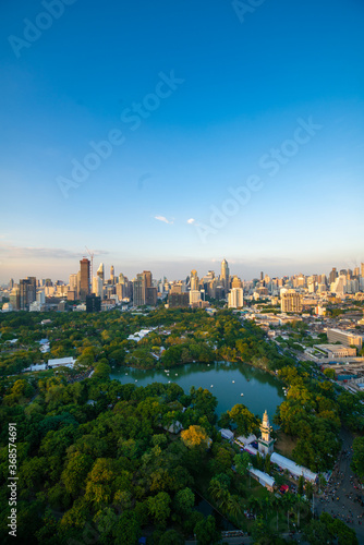 Canvas Print Panoramic Cityscapes and Skyline modern office buildings and condominium in Bang