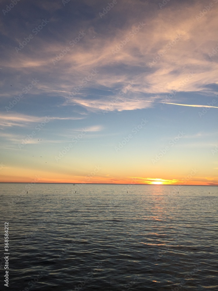 Fototapeta premium sunset over the sea