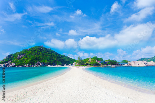 Koh Nangyuan Island on Sunny Day and Beautiful Clear Blue Water. Beautiful beach of Thailand. © Tanya
