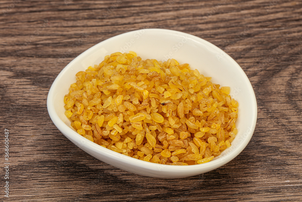 Vegetarian cuisine - dry bulgur for cooking Vegetarian cuisine - dry bulgur for cooking