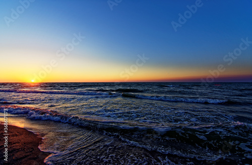 Fototapeta Naklejka Na Ścianę i Meble -  Beautiful sea in the early morning