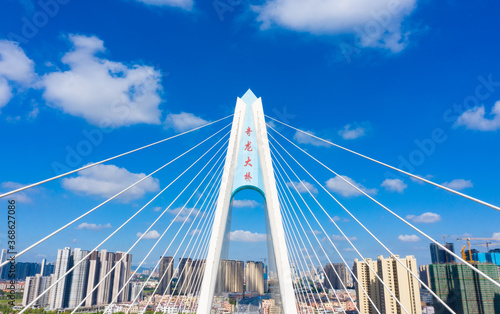 中国广东省佛山市奇龙大桥