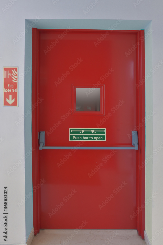 Emergency exit door Emergency exit door