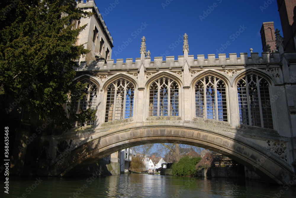 Bridge of Sighs, Cambridge University, England