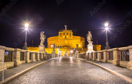 Rome by night - Sant'angelo Castle bridge