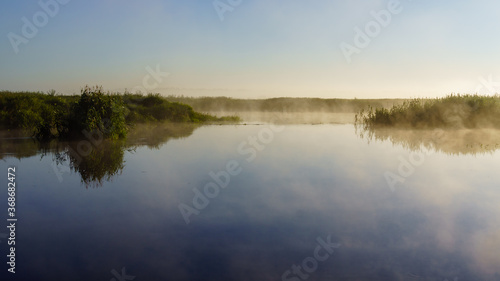 Letni poranek z mgłami w Dolinie Narwi,Podlasie ,Polska