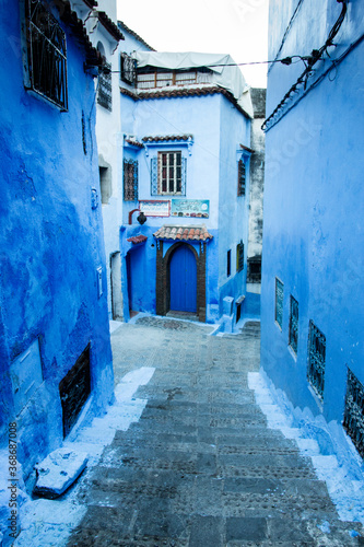 Fototapeta Naklejka Na Ścianę i Meble -  Blue streets in the village of ChefChaouen