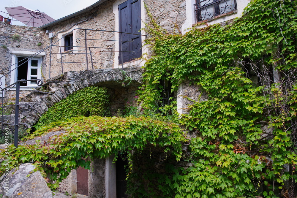 Castelvecchio di Rocca Barbena (Italie)