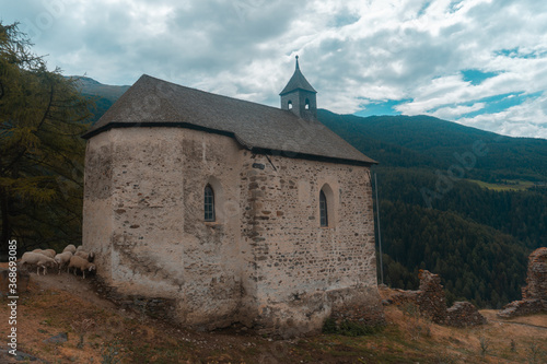 Kirche aufm Berg in S  dtirol