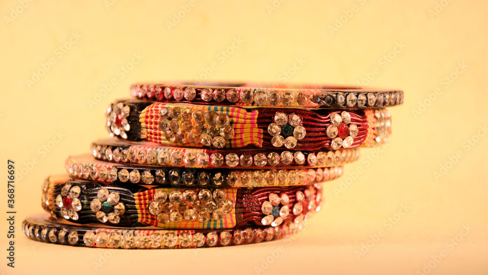 Indian Lac bangles, Indian Traditional jewelry Indian Lac bangles, Indian Traditional jewelry