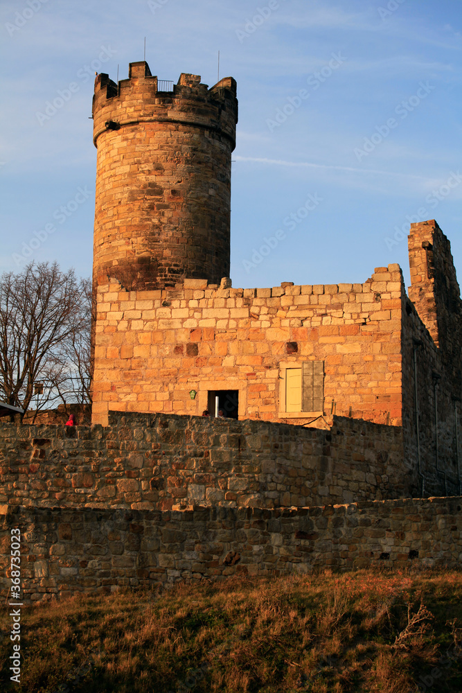 Die Muelburg auf dem Muehlberg gilt als die aelteste erhaltene Burg in Thueringen, Deutschland, Europa