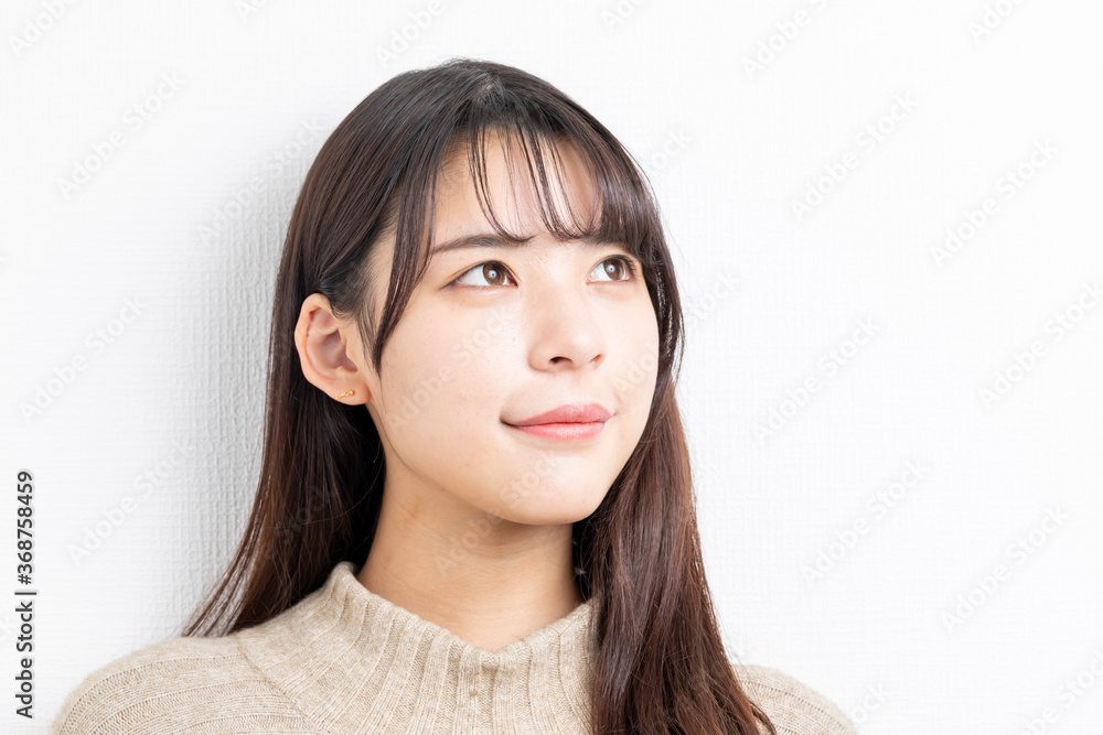 明日を見つめる女性 明日を見つめる女性