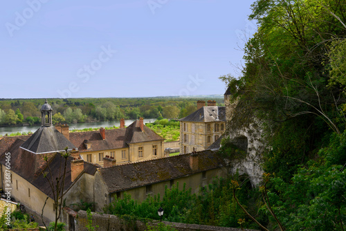 Plongée sur le château et la Seine à La Roche-Guyaon (95780), Val-d'Oise en Île-de-France, France