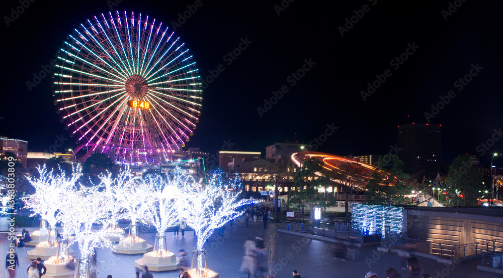 コスモクロックと夜景 コスモクロックと夜景