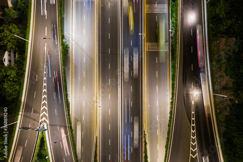 Obraz na płótnie Arial view of overpass at night w salonie