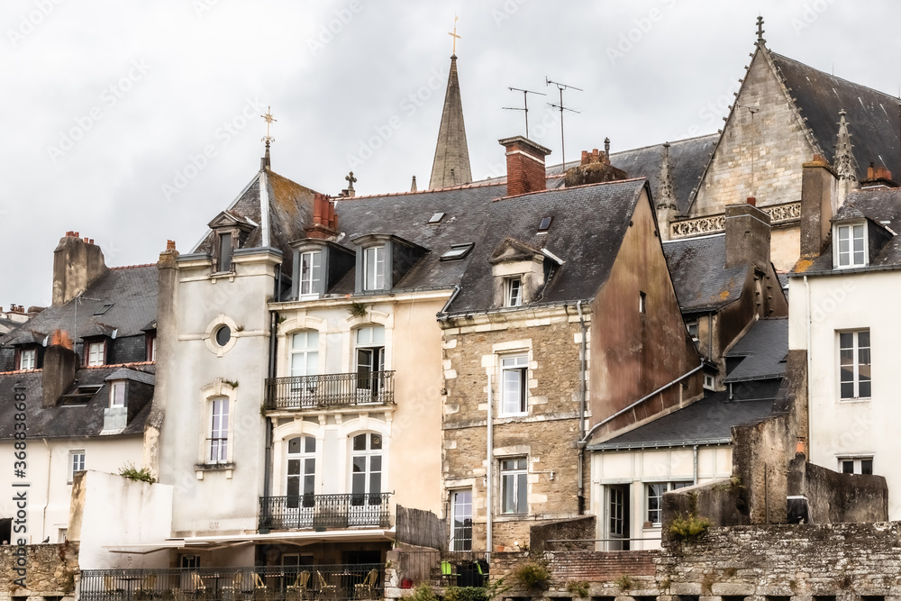 Naklejka premium castle and ramparts of the old town of Vannes, in Brittany
