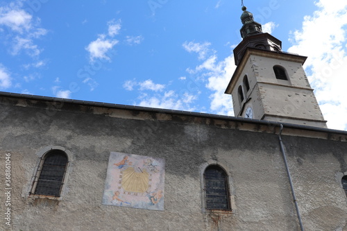 L'église Saint Grat à Conflans vue de l'extérieur, cité médiévale d'Albertville, ville d'Albertville, département Savoie, France photo