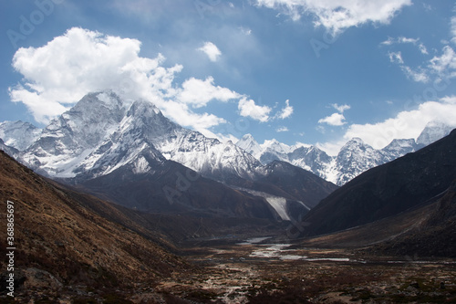Lobuche Khola mountain valley, Everest trail, Himalaya, Nepal