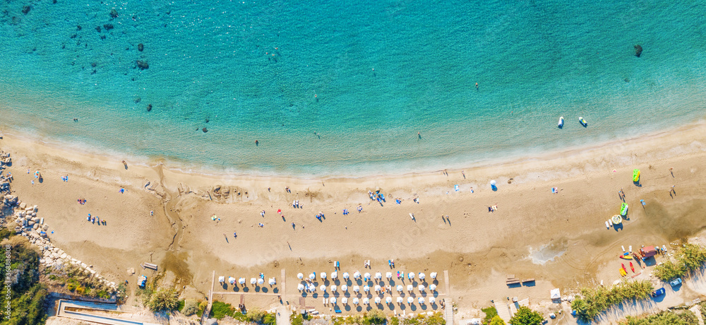 Φωτογραφία Aerial top view panorama of beautiful Coral beach in Paphos with azure seawater, Cyprus