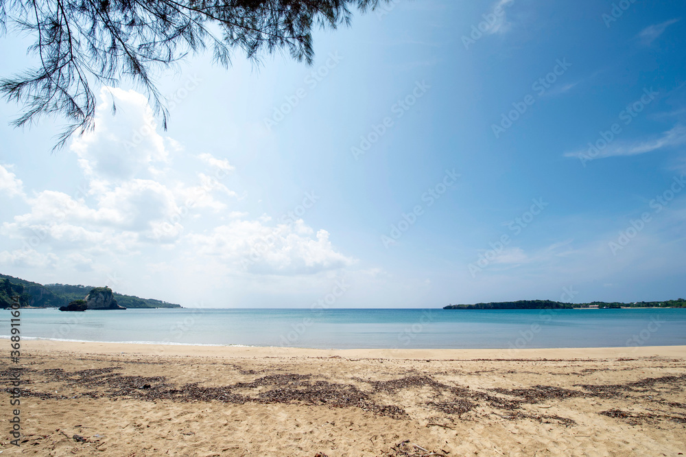 沖縄県　西表島の月ヶ浜