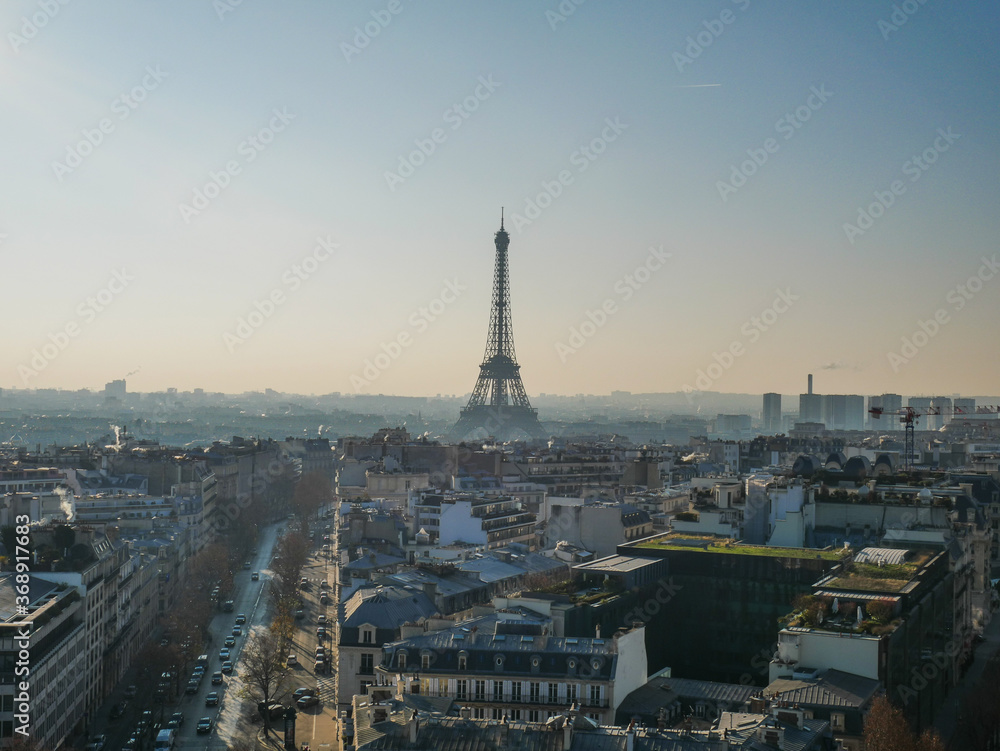 Fototapeta premium authentic view of eiffel tower in paris