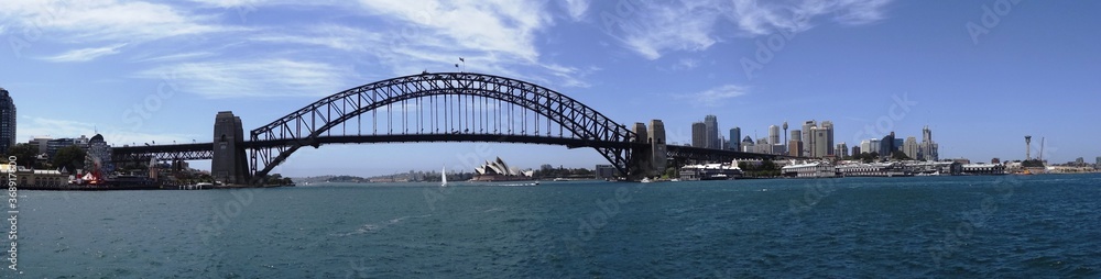 Obraz premium Boat Cruise