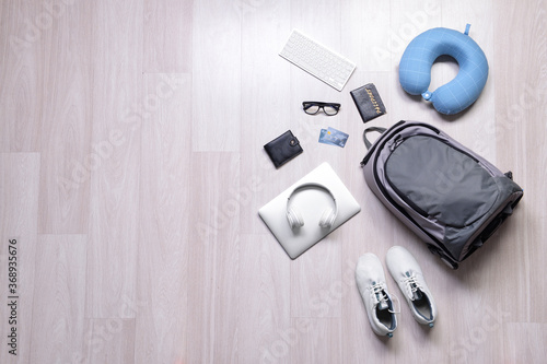 Set of travel accessories o...