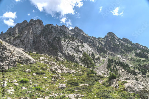 Paysage de montagne dans le Parc National du Mercantour dans le Sud des Alpes