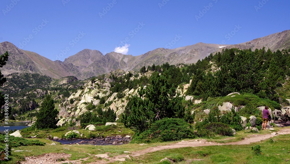 Massif du Carlit dans les Pyrénées Orientales pour escalade et randonnée