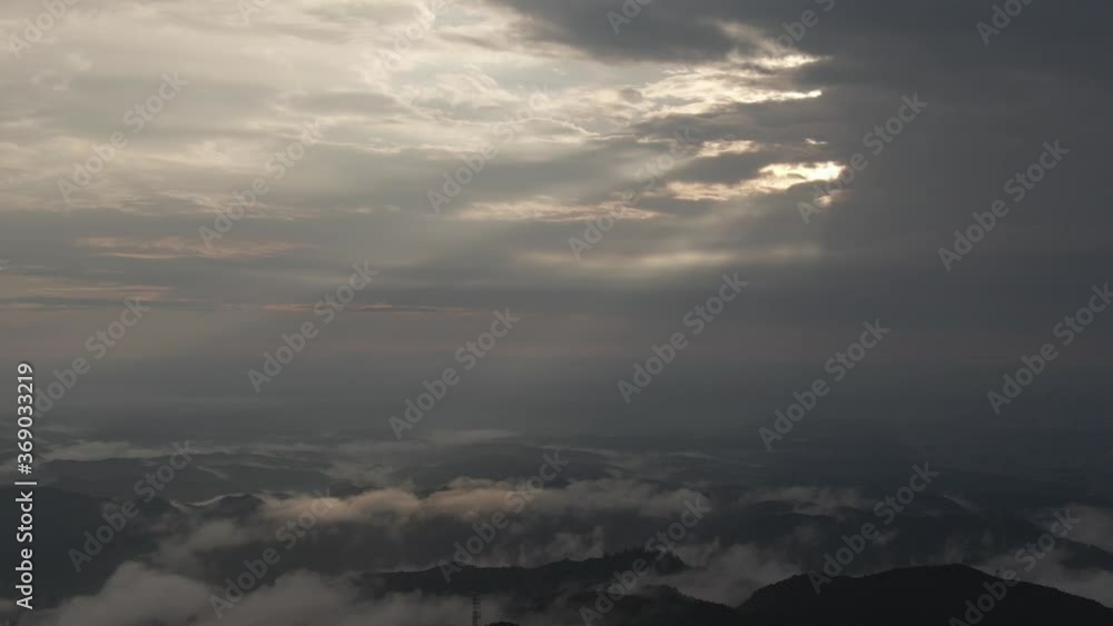 山の朝日と雲海 山の朝日と雲海