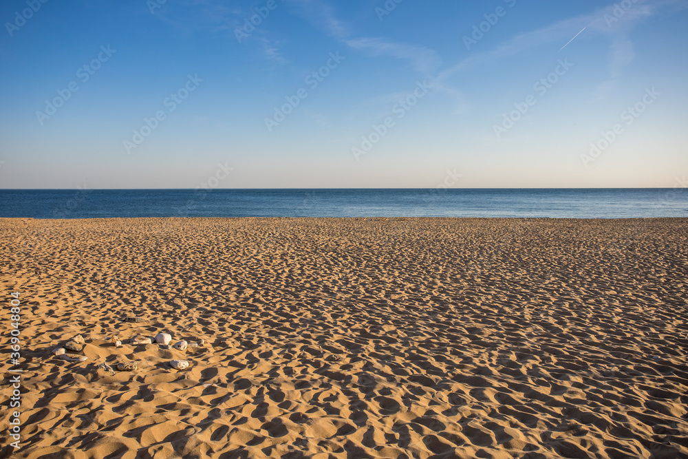 plage de sable en vendée (France)