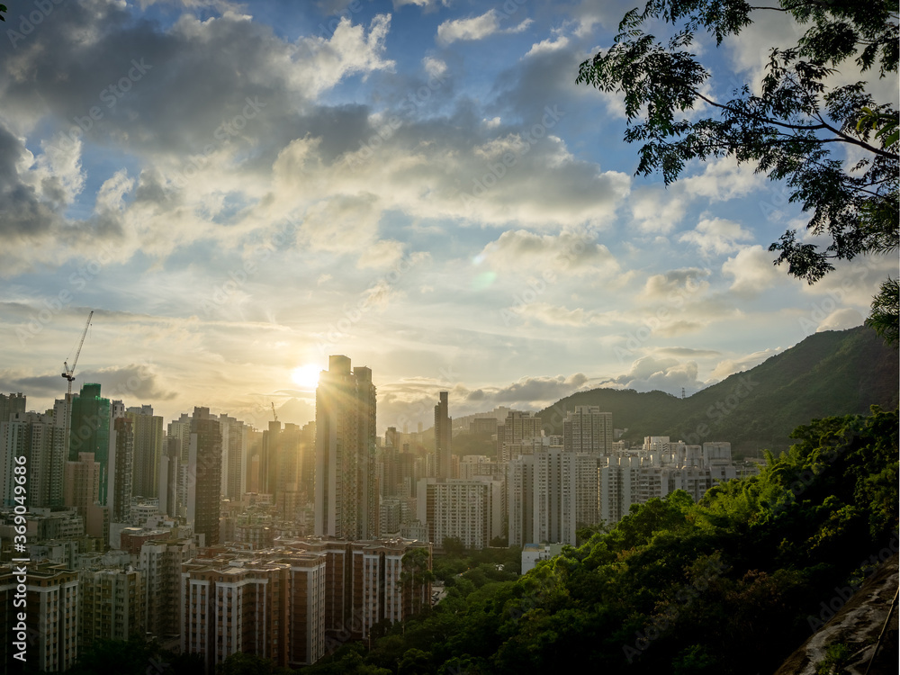 Obraz premium Sunset in Garden Hill. Garden Hill is a small hill in the Sham Shui Po District in northwestern Kowloon, Hong Kong.