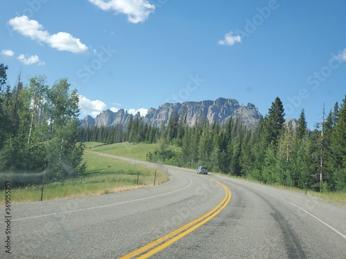 Rock formation and trees along the highway in Wyoming © Rob