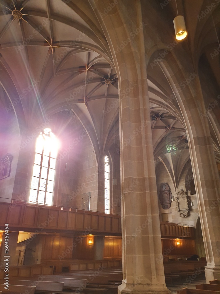 Kirche in Tübingen - Sonnenstrahlen