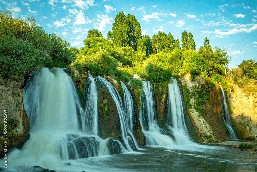 Naklejka premium Muradiye waterfall, which is located on the Van - Dogubeyazit highway, a natural wonder often visited by tourists in Van, Turkey