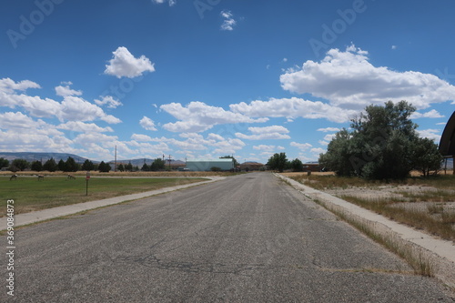 Fototapeta Naklejka Na Ścianę i Meble -  Empty road in small town