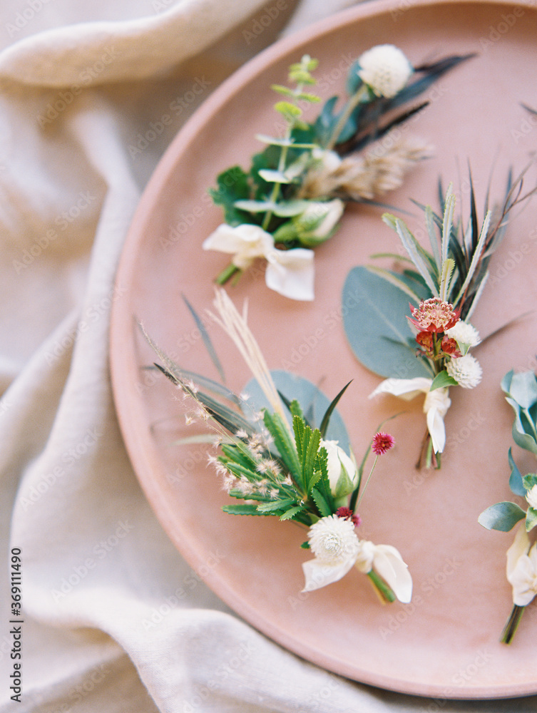 Tropical wedding flowers in pink, green, and red Tropical wedding flowers in pink, green, and red