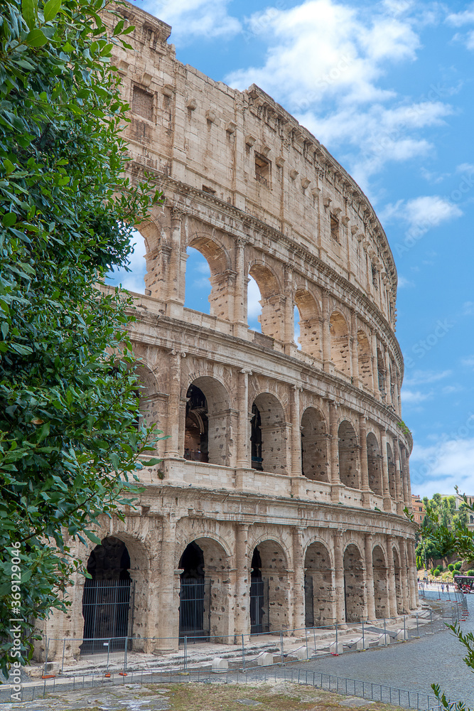 Coliseu de Roma, Coliseum
