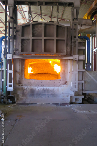 industrial furnace factory to melt aluminum