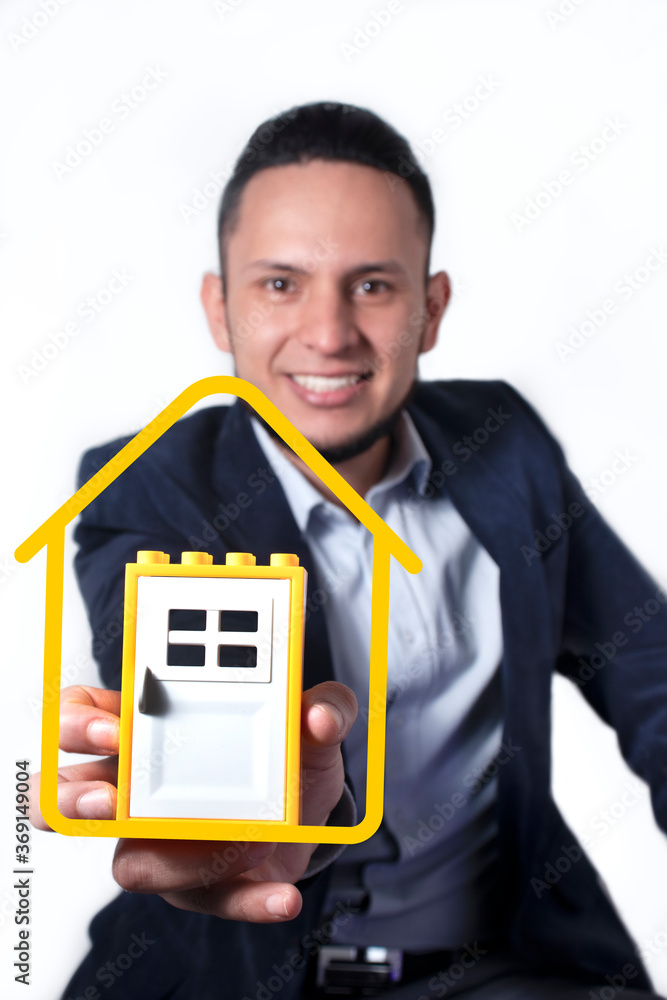 Hombre asesor de vivienda - venta de casa Hombre asesor de vivienda - venta de casa