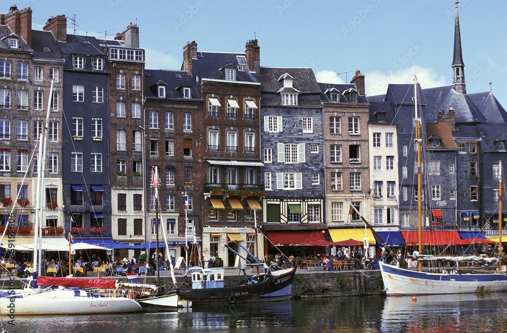 LE VIEUX BASSIN, HONFLEUR HARBOUR IN NORMANDY