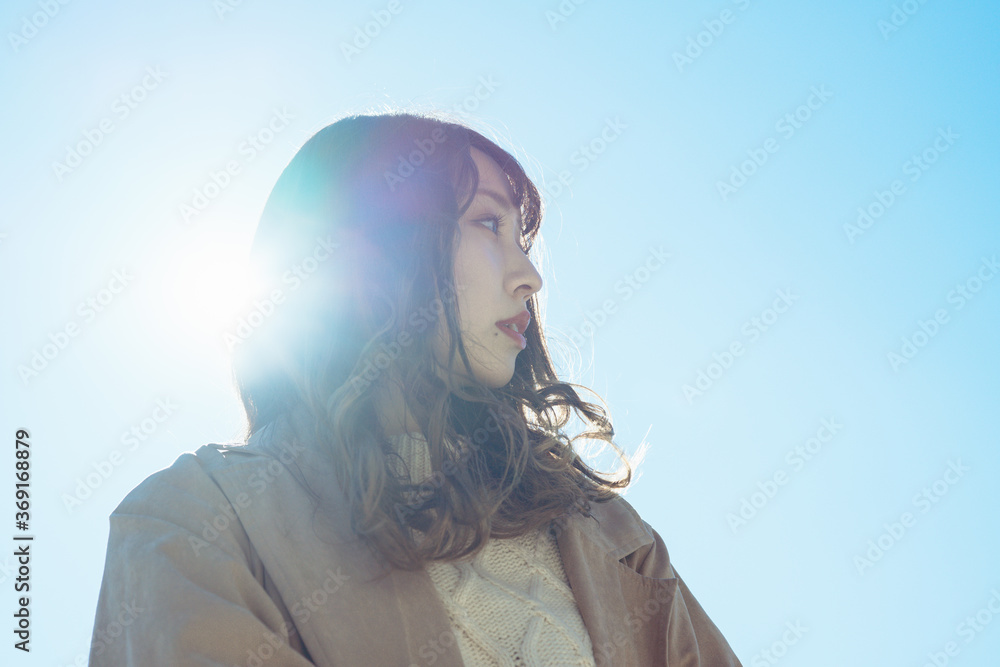 冬 街 空 ポートレート 女性 冬 街 空 ポートレート 女性