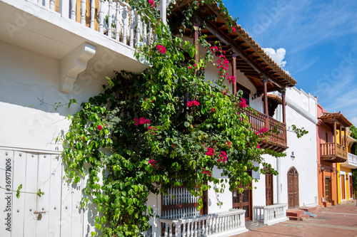 Fototapeta Naklejka Na Ścianę i Meble -  Colombia, Scenic colorful streets of Cartagena in historic Getsemani district near Walled City (Ciudad Amurallada)