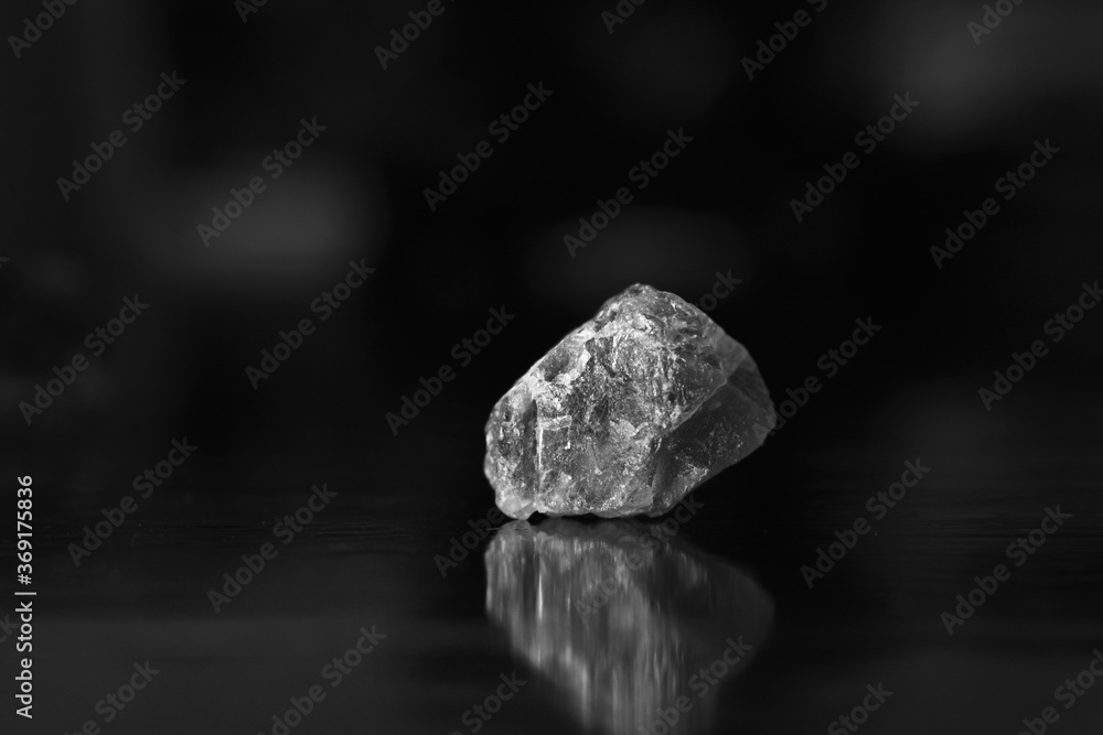 Genuine diamond Precious and beautiful Rare and expensive For jewelry Genuine diamond Precious and beautiful Rare and expensive For jewelry