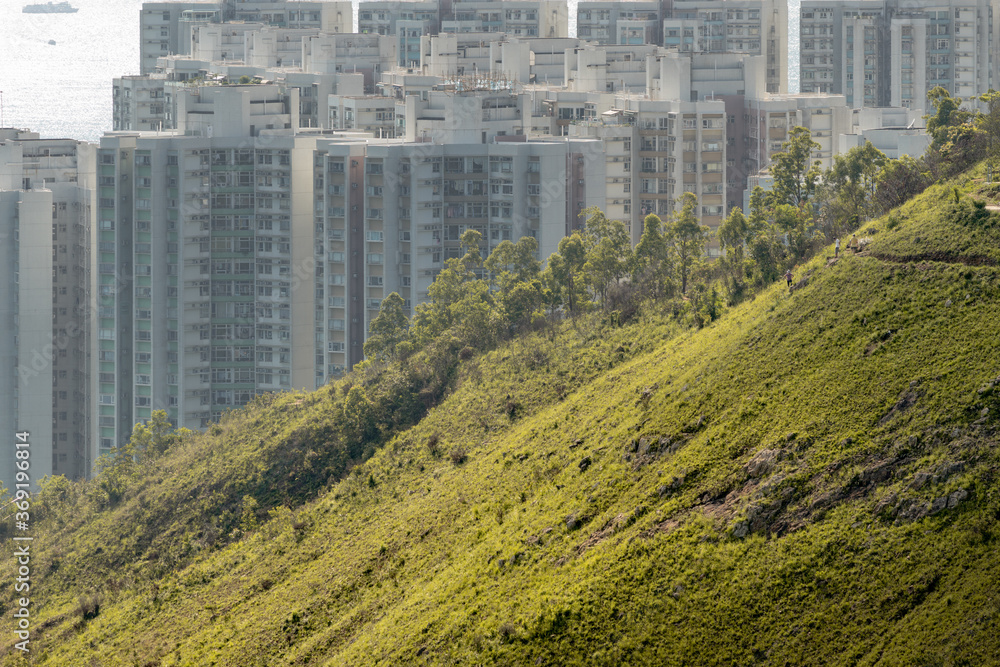 Obraz premium mountain and city, contrast