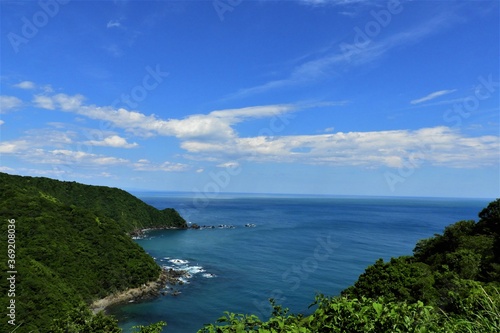 青い空と太平洋と緑の半島 