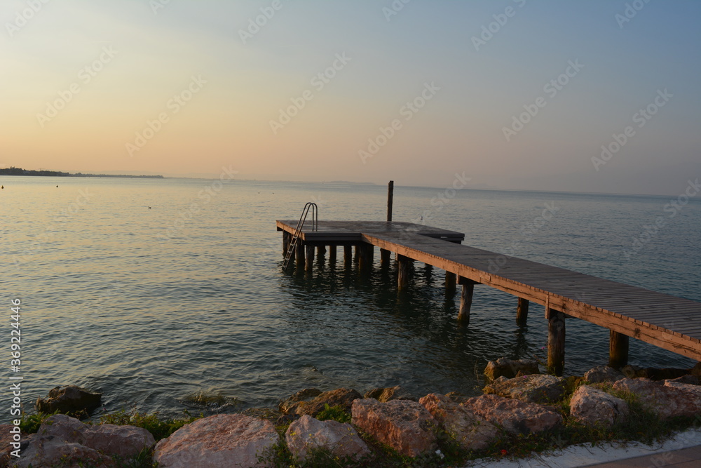 Obraz premium pier at sunset